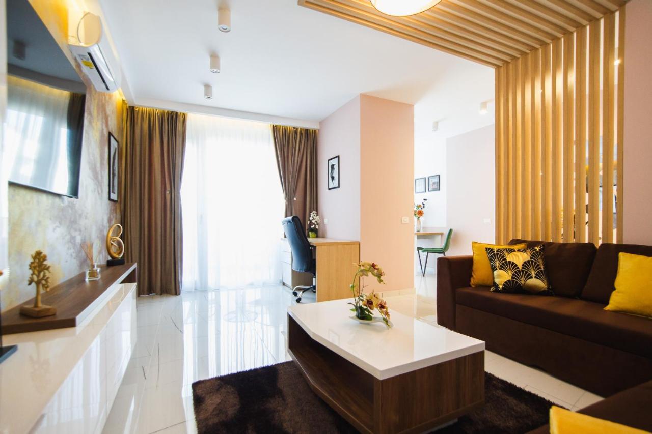 Romantic Getaway At West Residence Oradea Εξωτερικό φωτογραφία