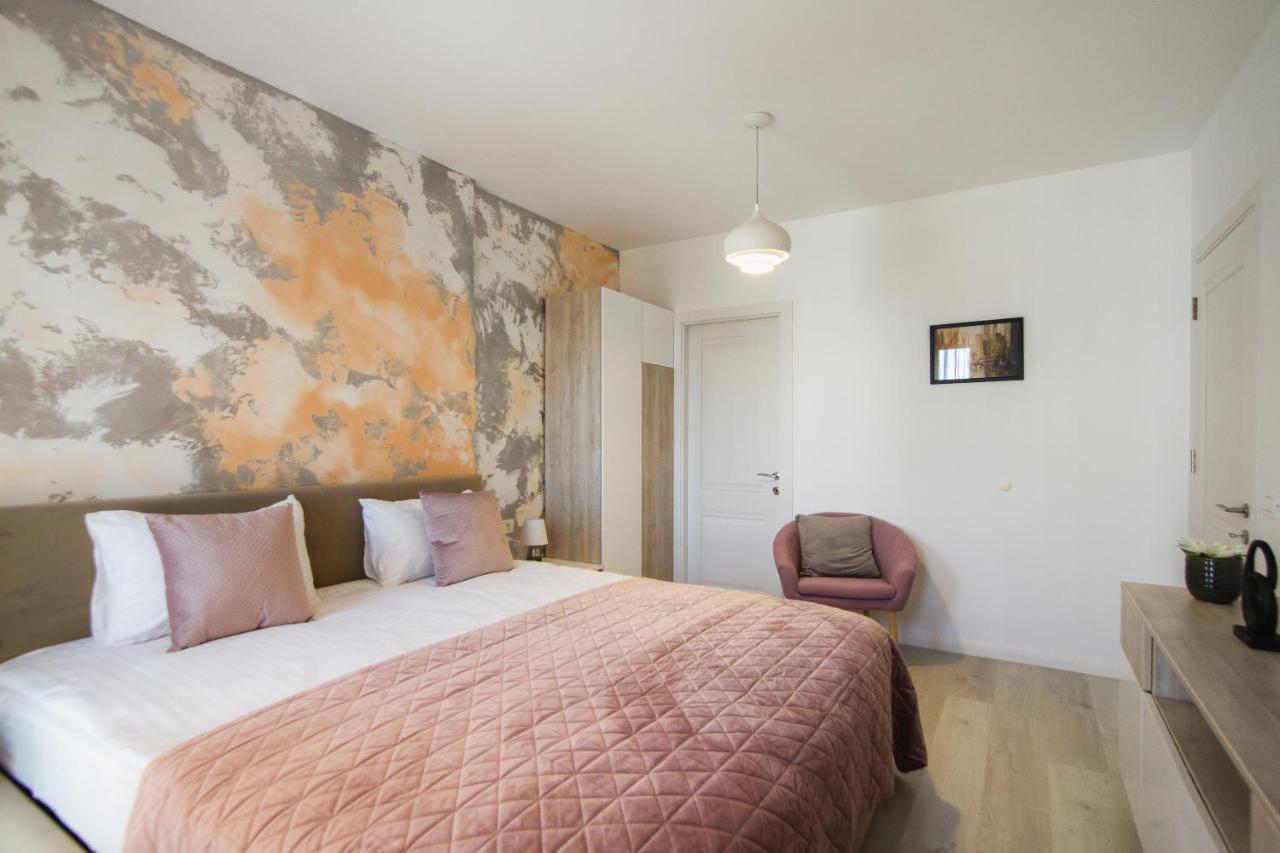 Romantic Getaway At West Residence Oradea Εξωτερικό φωτογραφία