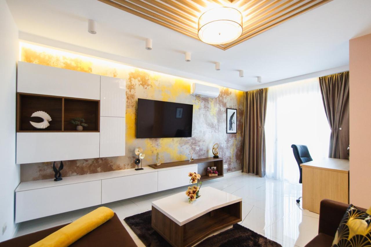 Romantic Getaway At West Residence Oradea Εξωτερικό φωτογραφία
